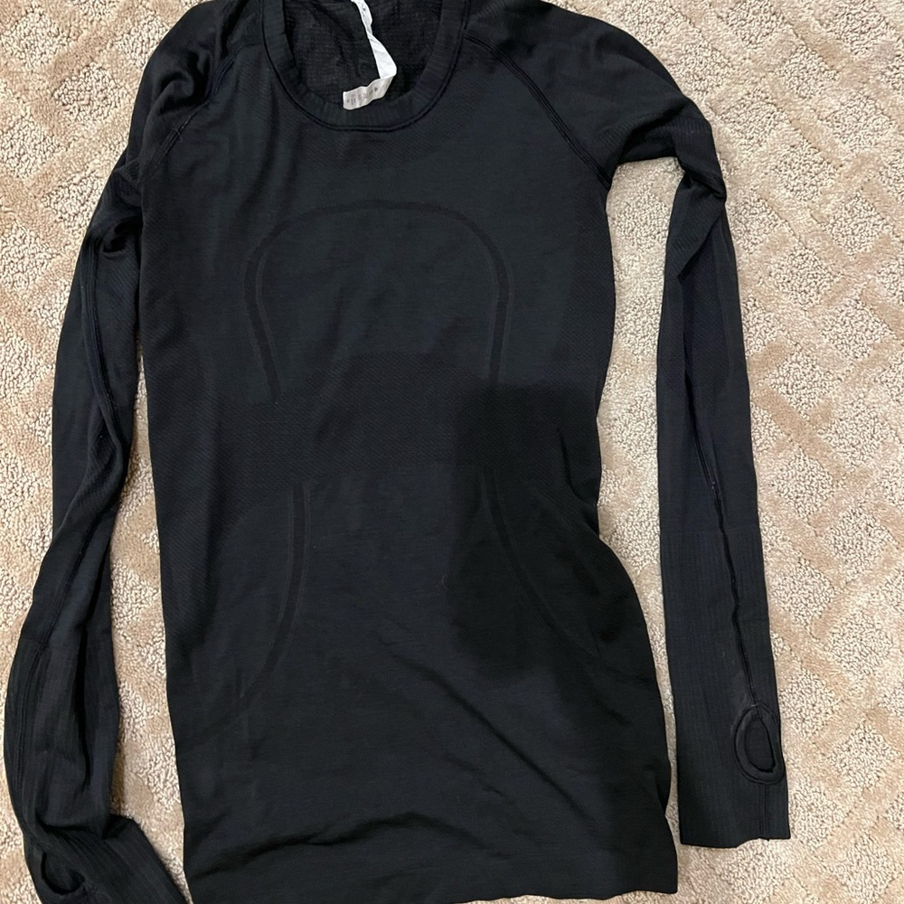 Black lululemon long sleeve tee size 4